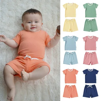 Корейский летний милый комплект для малышей с коротким рукавом, однотонная Детская одежда из мягкого хлопка, Тонкие свободные обтягивающие шорты, Повседневная верхняя одежда для мальчиков и девочек