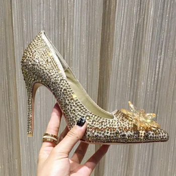 Женские туфли-лодочки с острым носком, украшенные золотыми кристаллами, Роскошные дизайнерские свадебные туфли без застежки на высоком каблуке с квадратной пряжкой, украшенные стразами
